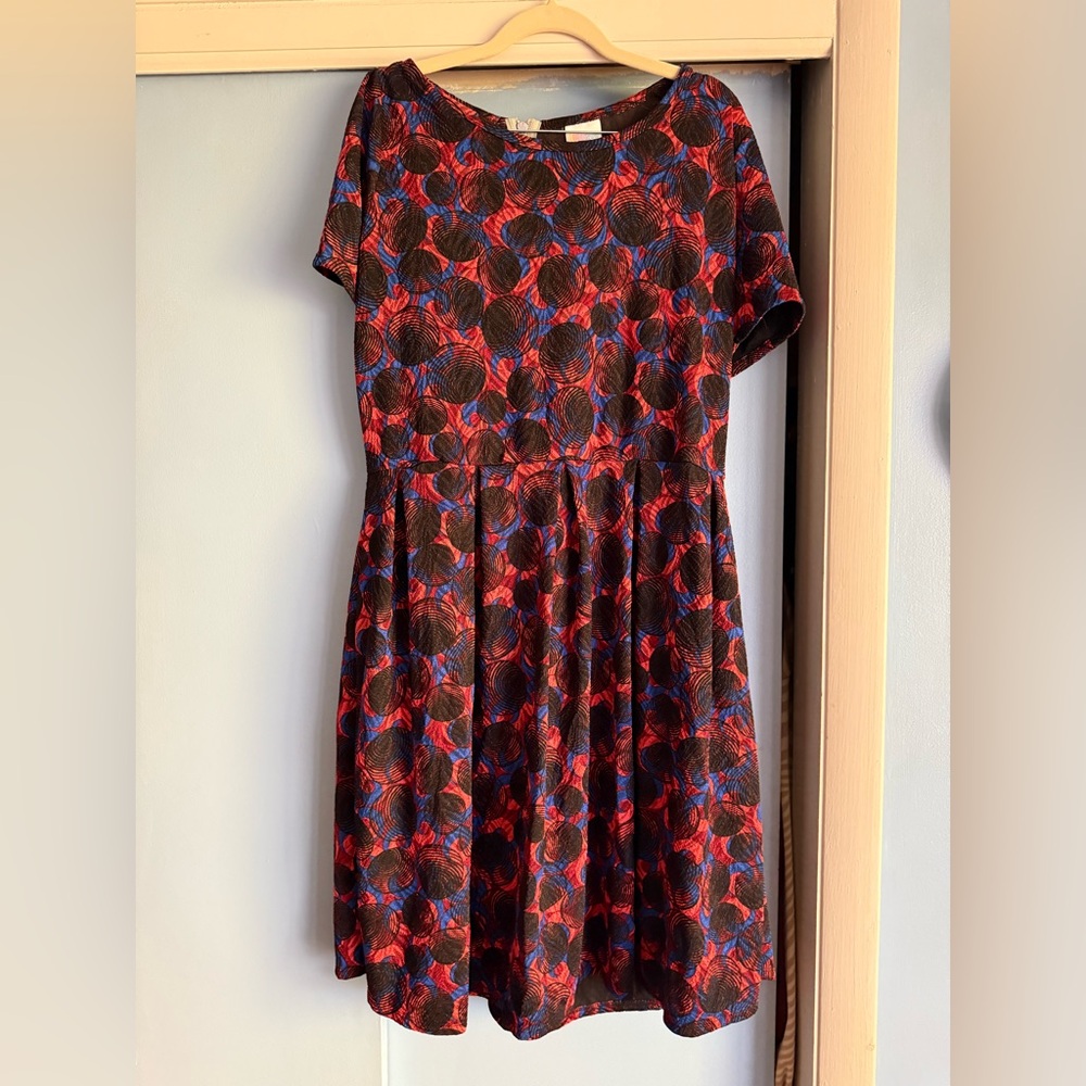 LuLaRoe Amelia Short Sleeve Dress - 3X